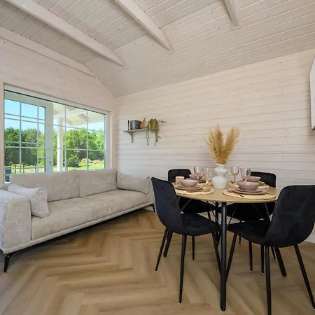 Boogie House Nad Morzem * Jarosławiec